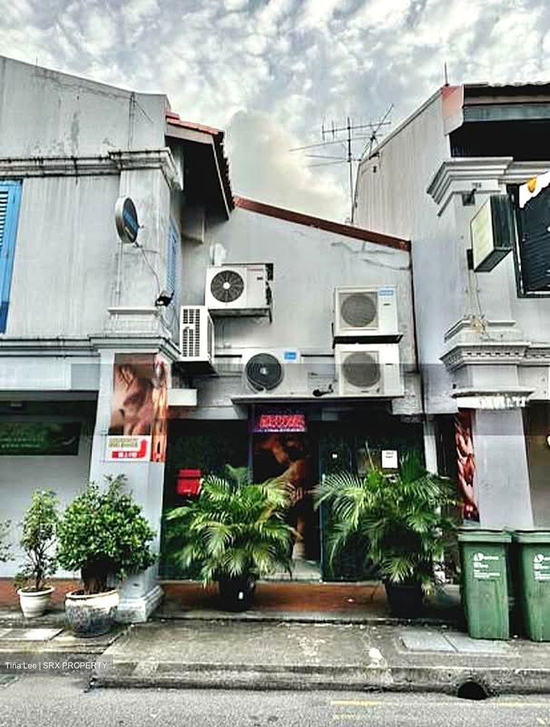 Little India Conservation Area (D8), Shop House #553480251